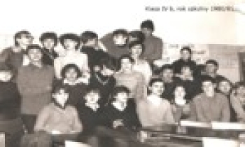 Klasa-IVb-rok-szkolny-1980_1981-150x90