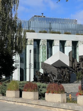 559429848_122393657540029859_1552565153785654310_n