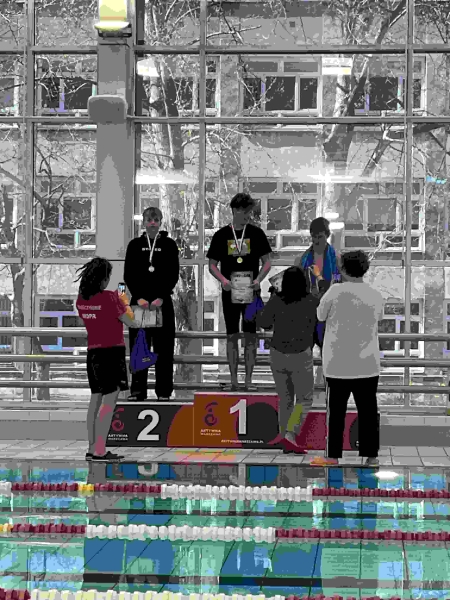 Dzielnicowe Zawody Pływackie o Puchar Burmistrza 